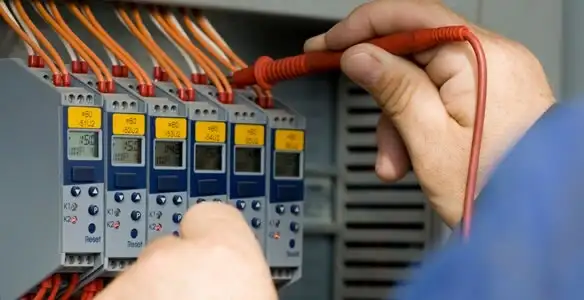 electrical contractors performing professional electrical system testing and configuration in Indianapolis, IN
