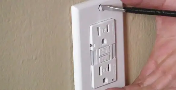 gfc outlets service securing and mounting ground fault circuit interrupter outlet by certified electricians in Indianapolis, IN